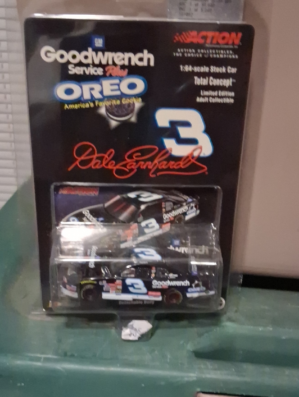Nascar Goodwrench Oreo Black and Blue #3 Dale Earnhardt Diecast Set